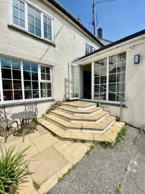 Lynwood House Self Contained Studio
